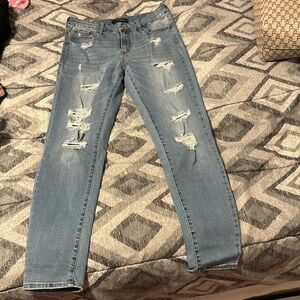 Aeropostale high rise curvy jegging stretchy ripped denim jeans